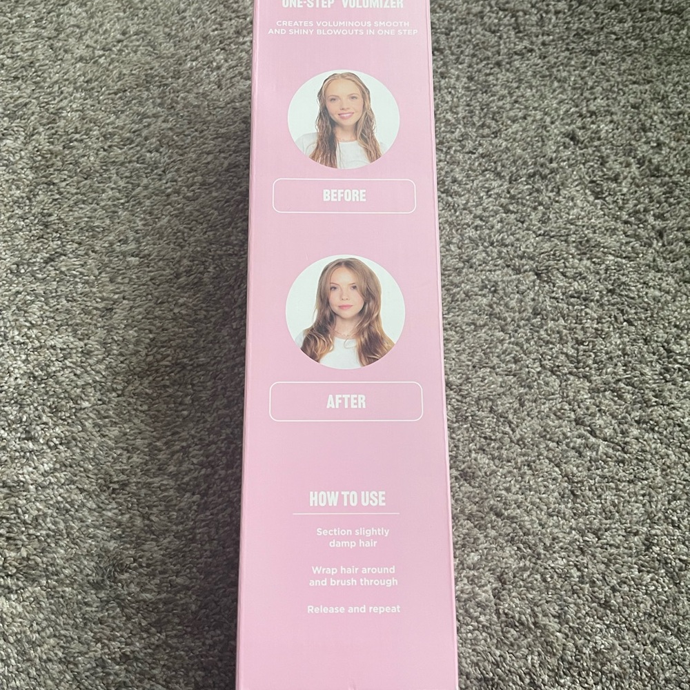 Revlon Pink One-Step Volumizer limited edition color - Picture 2 of 5